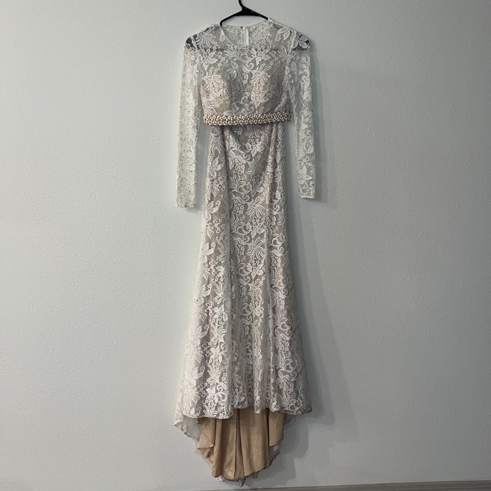 La Femme Two Piece Prom / Wedding/ Gala Set - Picture 4 of 8